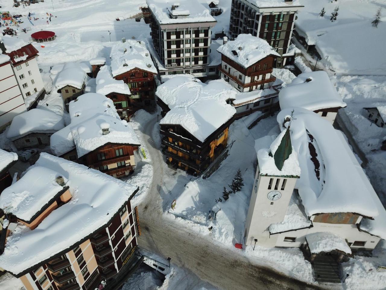 Hotel Meynet Breuil-Cervinia Exteriör bild